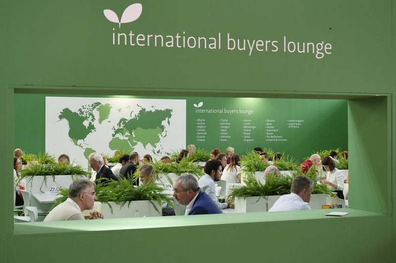 international buyers lounge